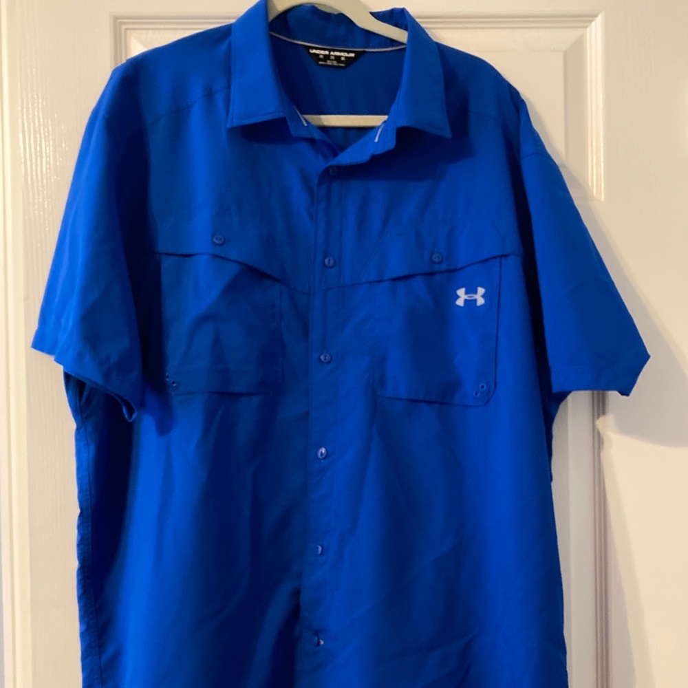 MENS 2XL UNDER ARMOUR ACTIVEWEAR LIGHTWEIGHT TOP